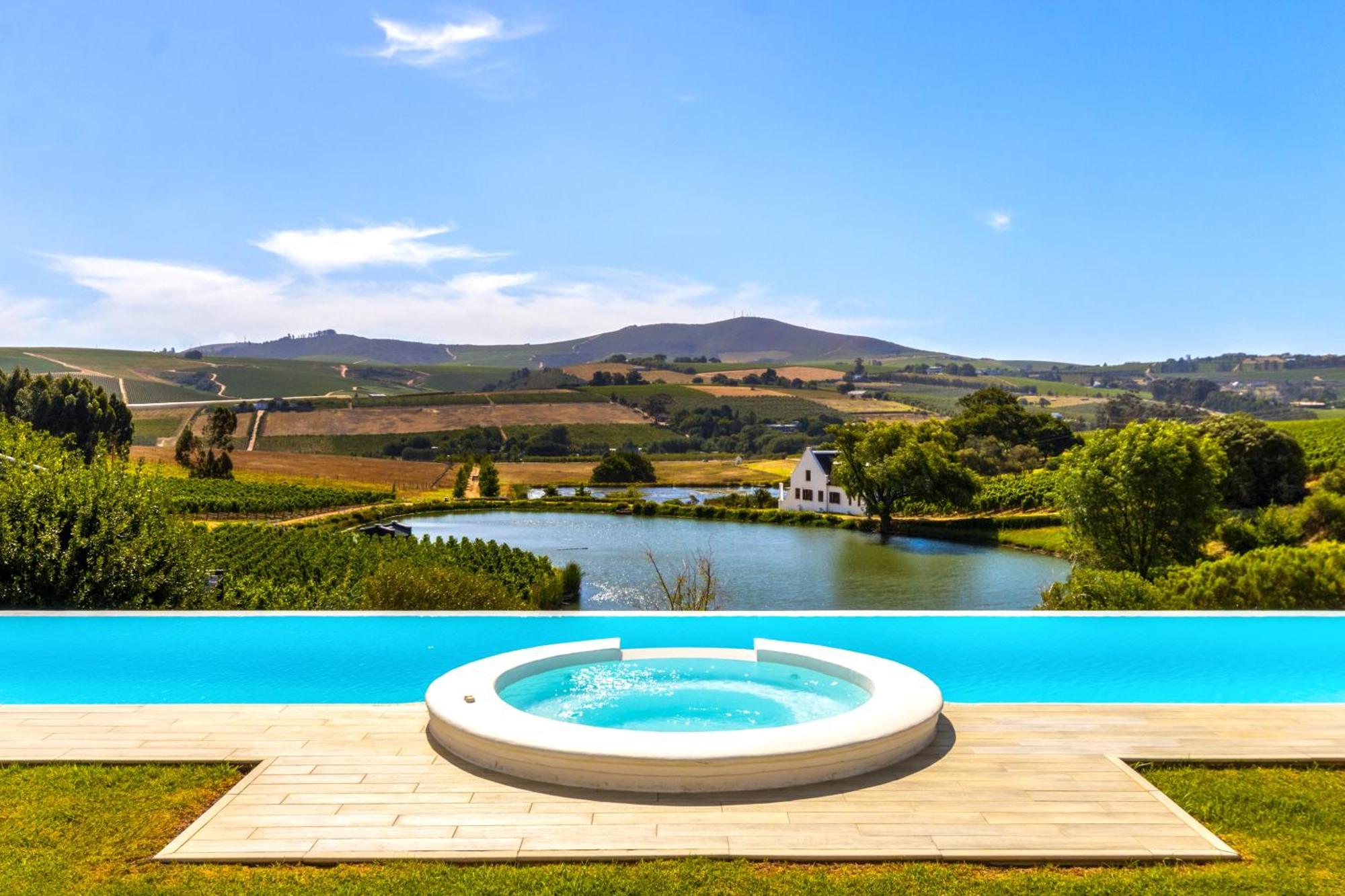 Aaldering Luxury Lodges Stellenbosch Room photo